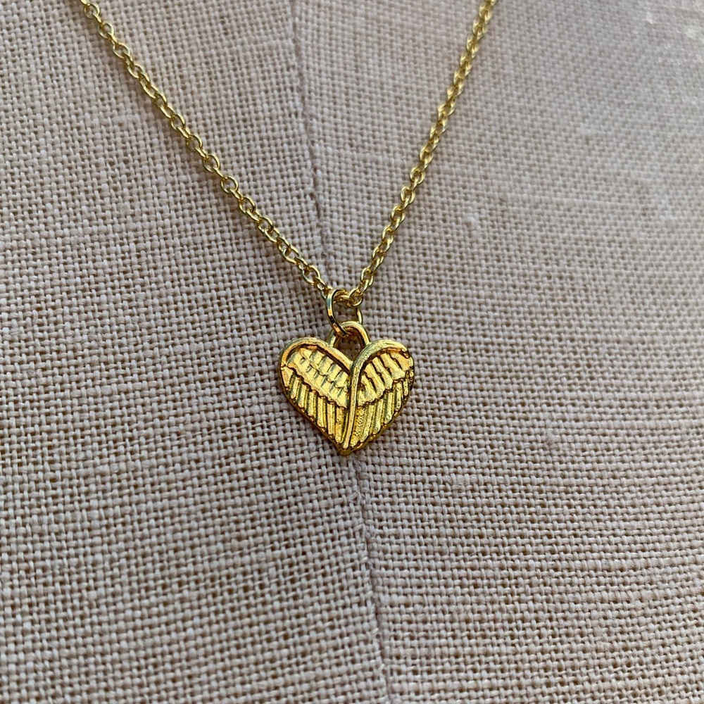 NWT Sterling Silver Plated Chain & Angel Heart Wings Alloy Metal Charm Necklace - Picture 6 of 10